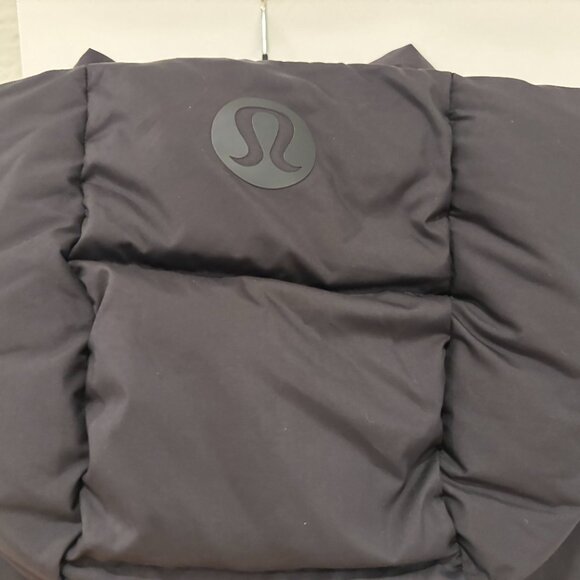 lululemon women's "Wunder Puff" black vest size 10 - Picture 3 of 4